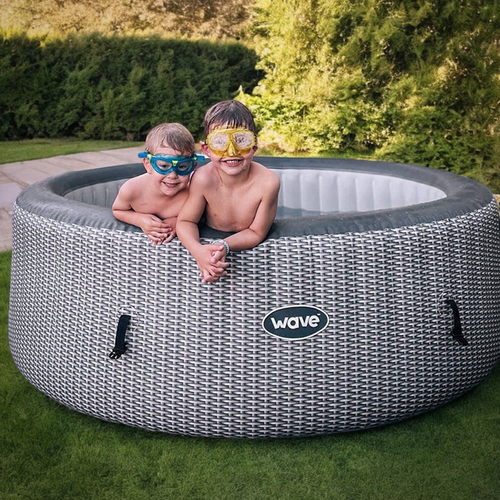 Atlantic | 6 - Person Inflatable Hot Tub | Integrated Heater | Grey Rattan - Wave Spas Europe